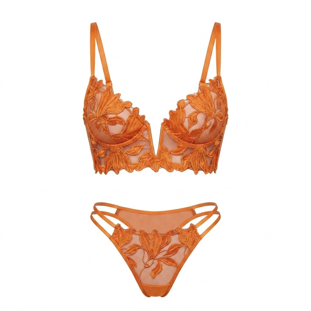 lace-bra-and-thong-set-4644917